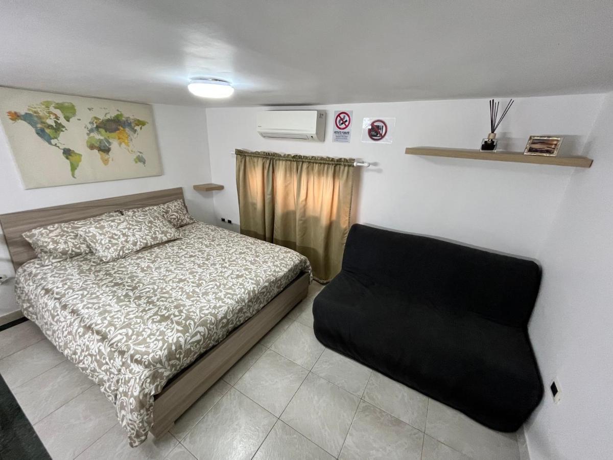 Regy Bed and Breakfast Napels Buitenkant foto