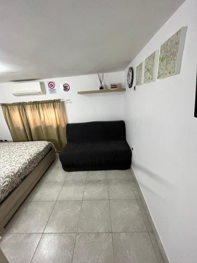 Regy Bed and Breakfast Napels Buitenkant foto