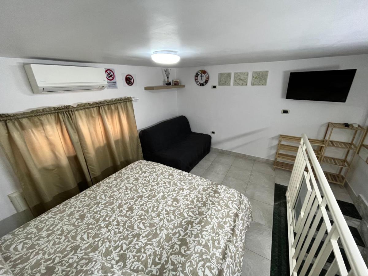 Regy Bed and Breakfast Napels Buitenkant foto
