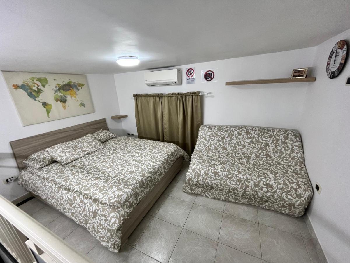 Regy Bed and Breakfast Napels Buitenkant foto