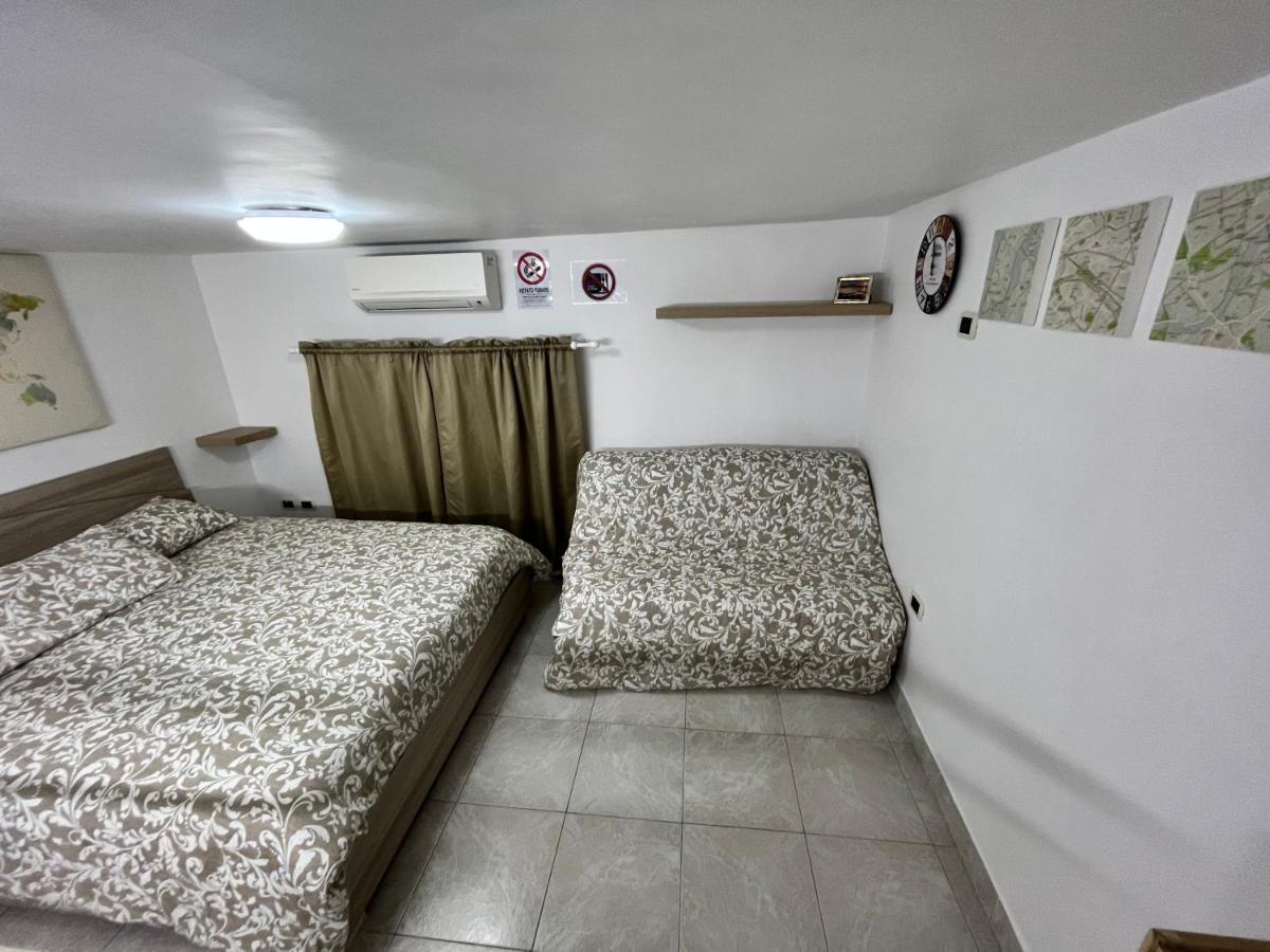 Regy Bed and Breakfast Napels Buitenkant foto