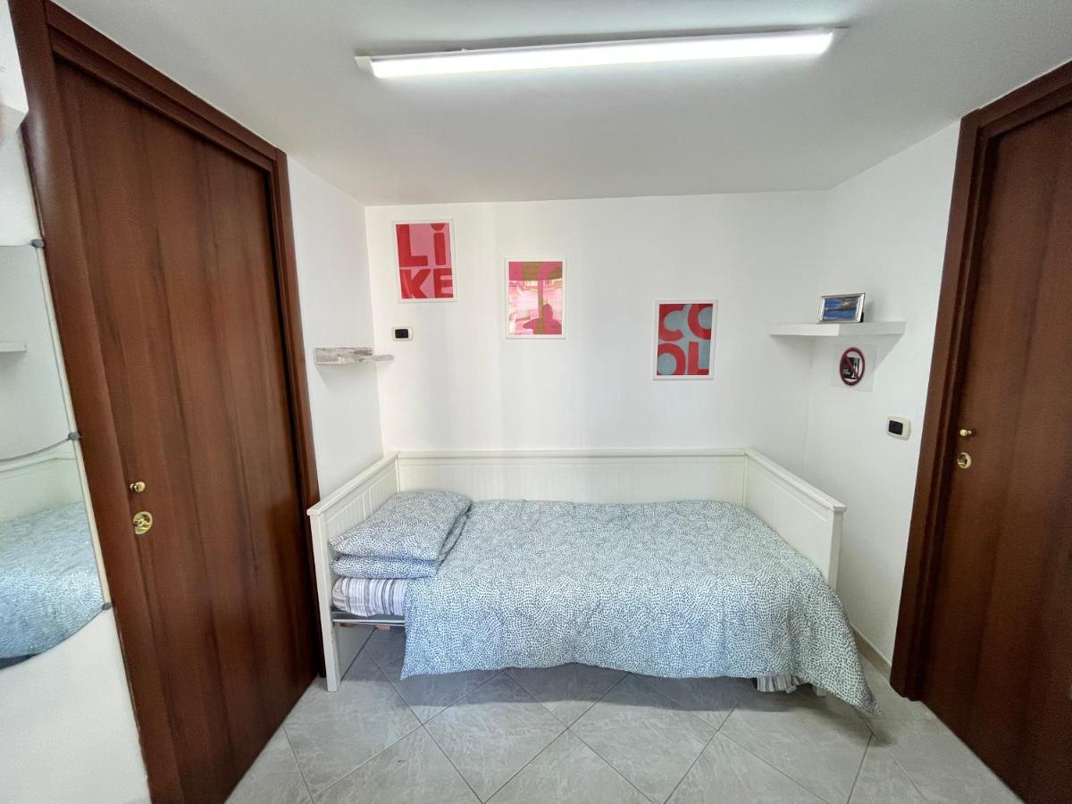 Regy Bed and Breakfast Napels Buitenkant foto