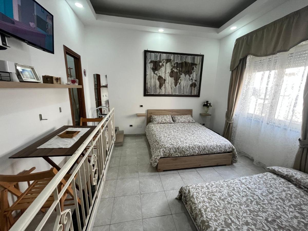 Regy Bed and Breakfast Napels Buitenkant foto
