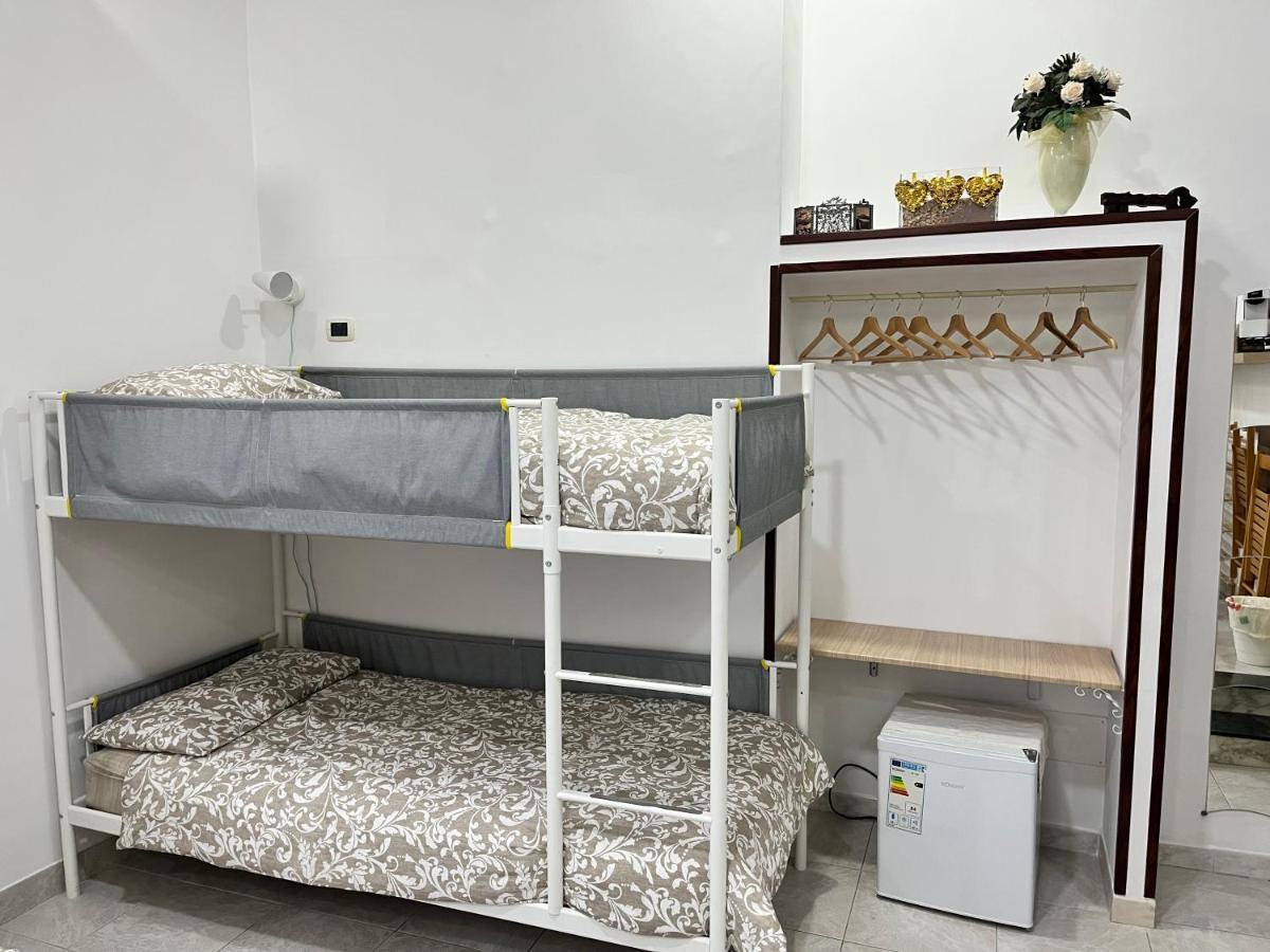 Regy Bed and Breakfast Napels Buitenkant foto