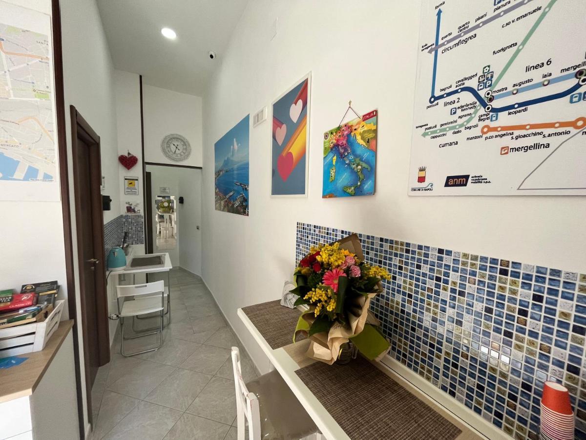 Regy Bed and Breakfast Napels Buitenkant foto
