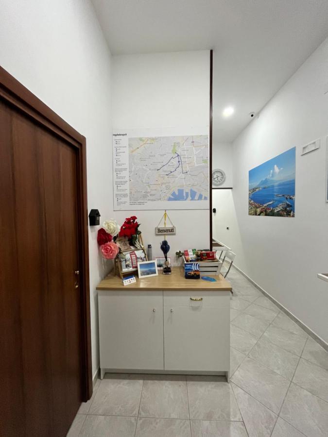 Regy Bed and Breakfast Napels Buitenkant foto
