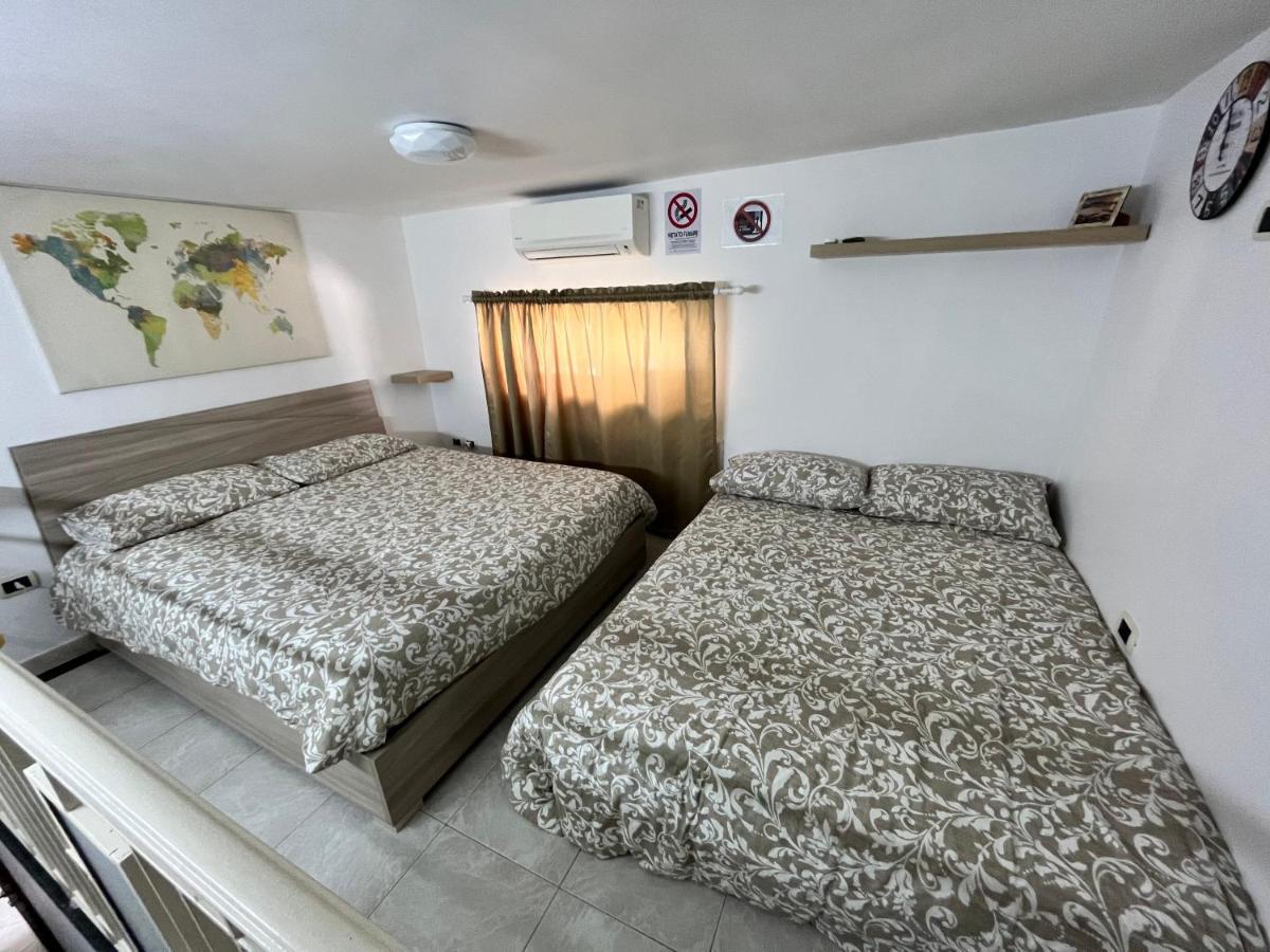 Regy Bed and Breakfast Napels Buitenkant foto